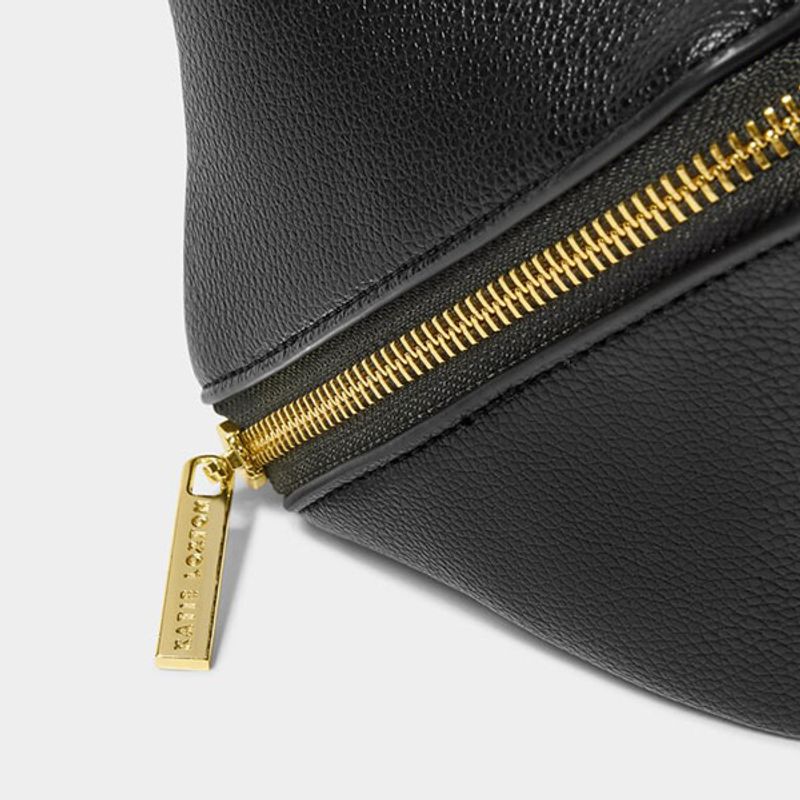 Toalettmappe m skrå glidelås svart Katie Loxton